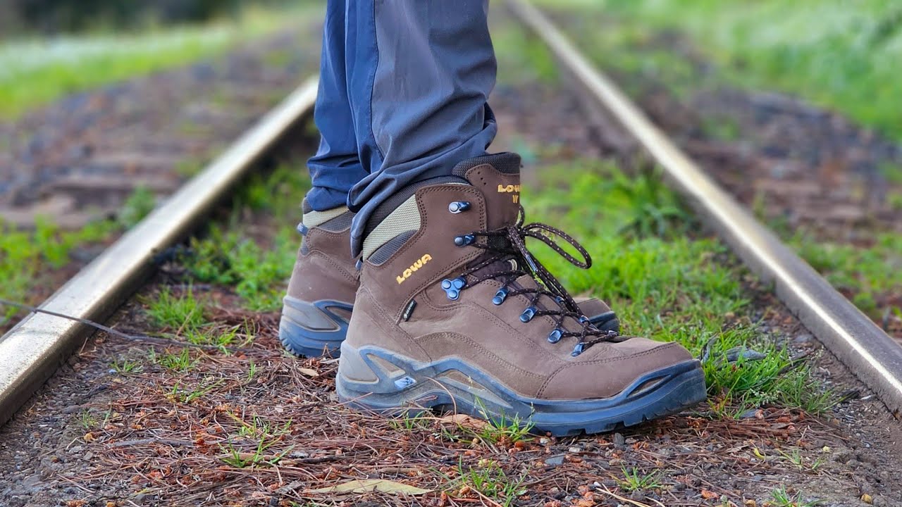 Lowa - Renegade GTX Mid Hiking Boot