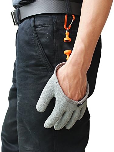 Fishing Glove with Magnet Release